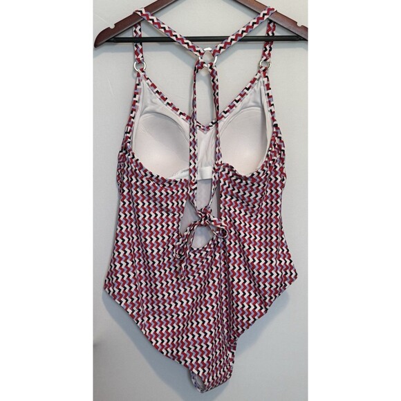 Kona Sol One-Piece Swimsuit Women’s Size 17 Red White Blue Zigzag Strappy‎ Back - Picture 4 of 5